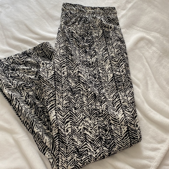 Drawstring pants - Picture 4 of 5